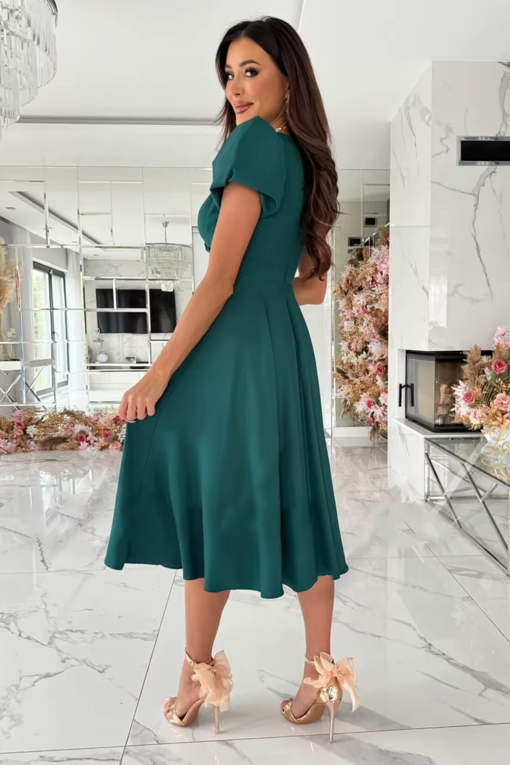 Anika | Elegant V-Neck Midi Dress