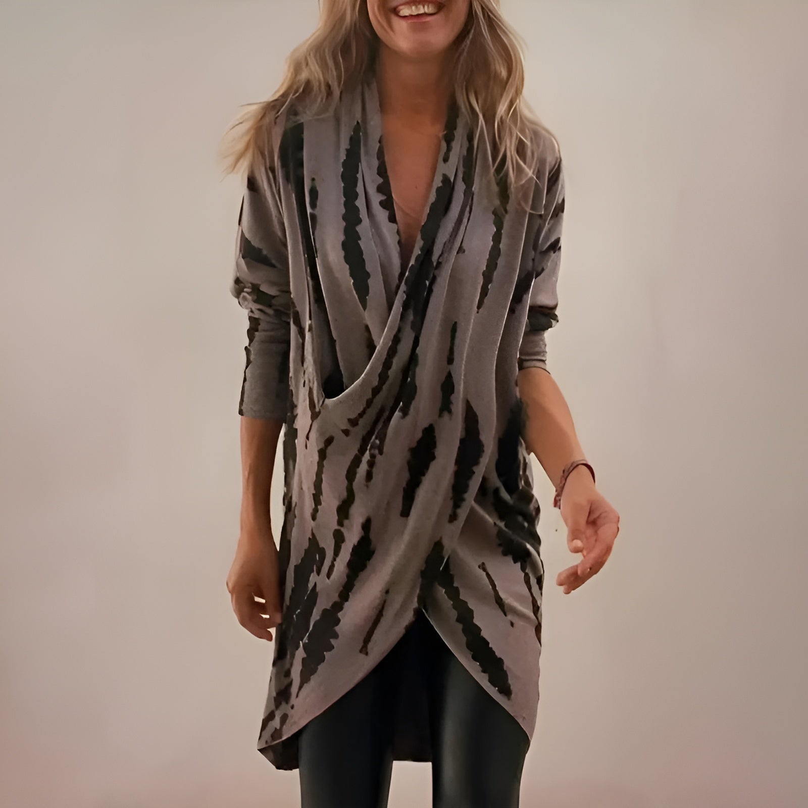 Tahlia | Comfortable V-Neck Tunic