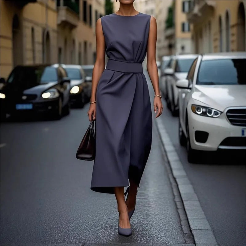 Ryve | Elegant Round Neck Dress