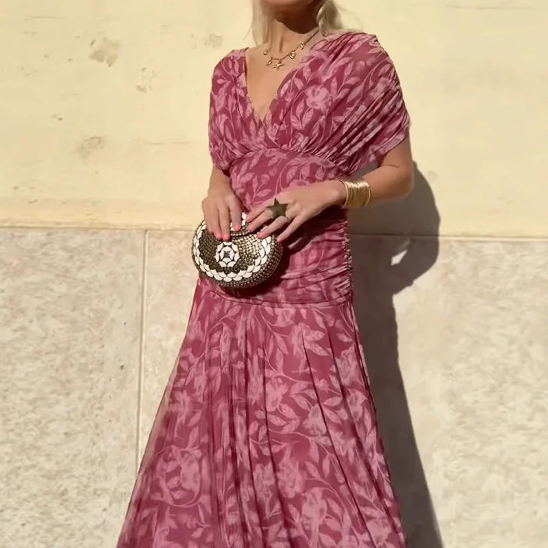 luna | Elegant Dress With V-Neckline